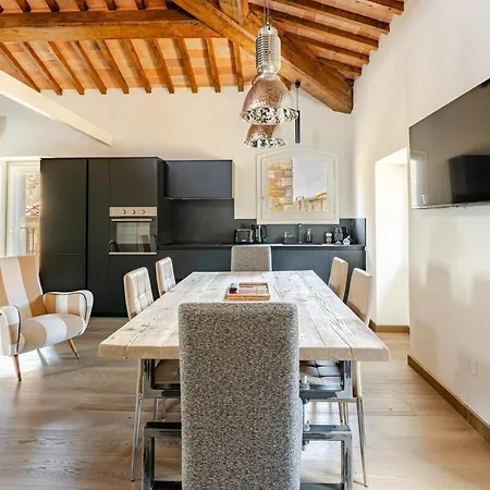 Lorenzo Charme Nel Chianti 바르베리노 디 발 델사